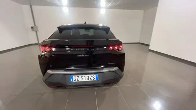 Peugeot 3008 view 5
