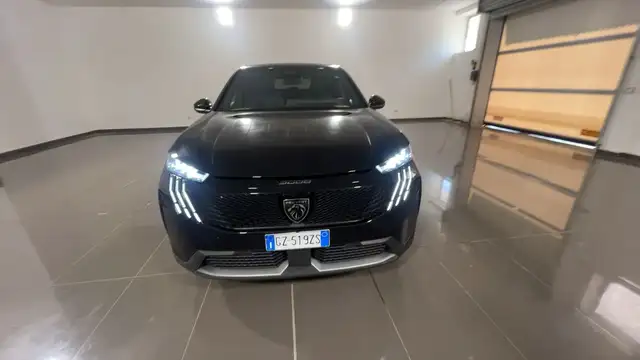 Peugeot 3008 view 2