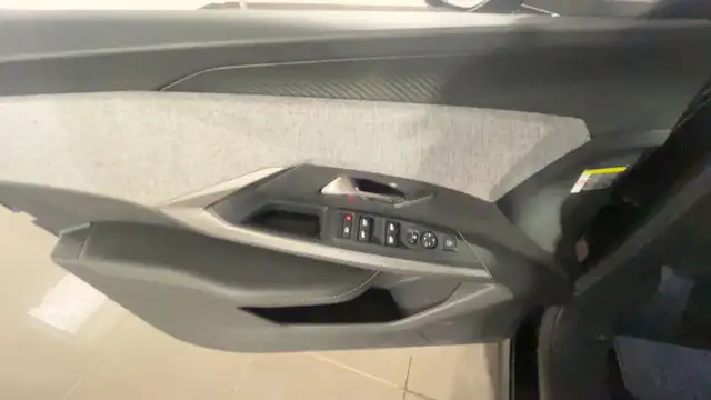 Peugeot 3008 view 17