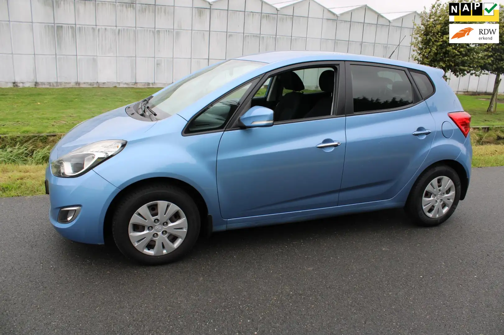 Hyundai iX20 1.4i i-Motion Blue-Drive Bleu - 1