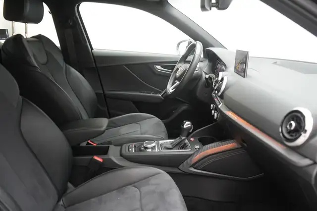 Audi SQ2 view 6