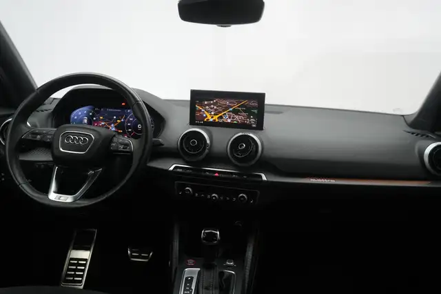 Audi SQ2 view 14