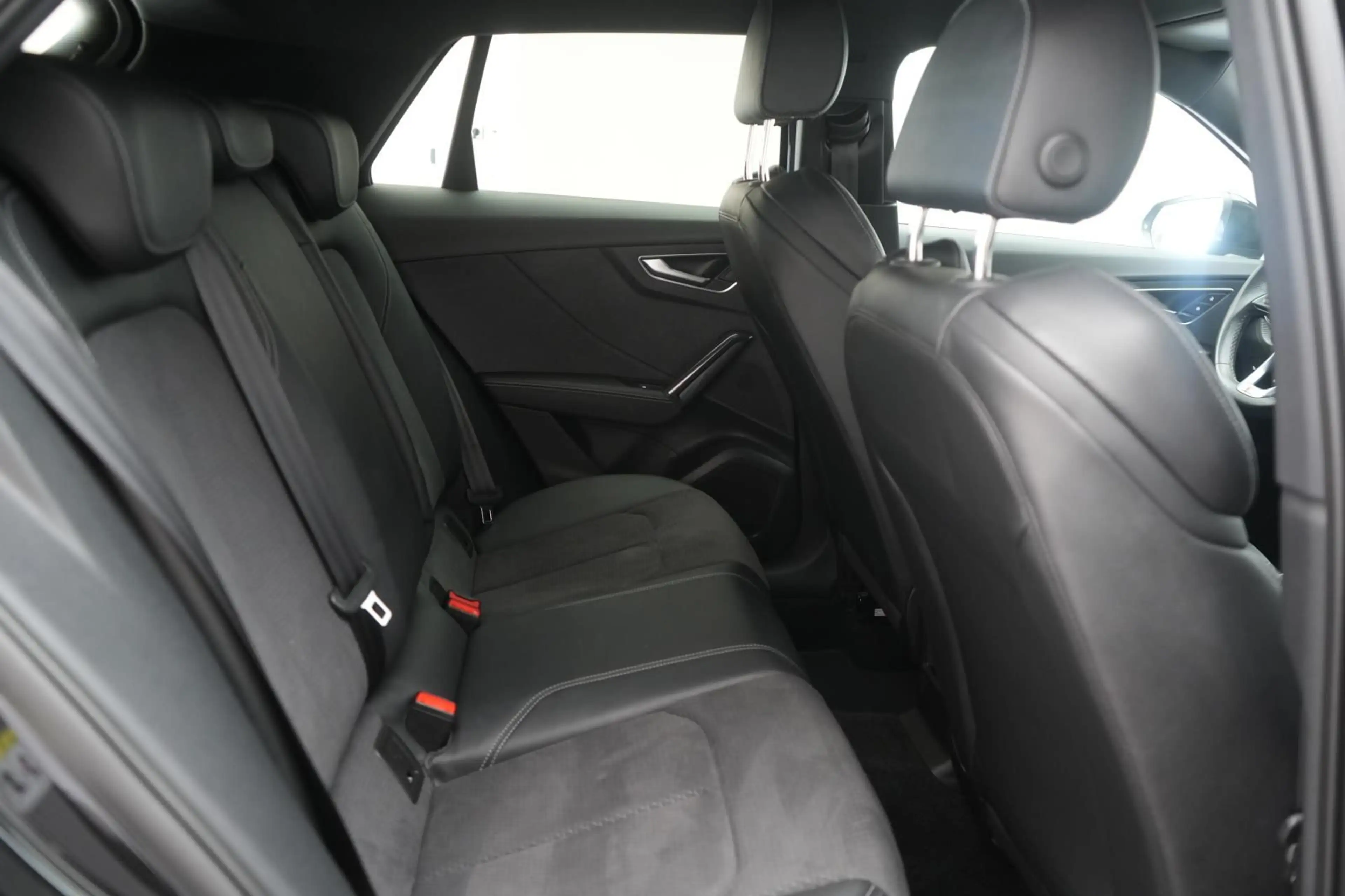 Audi SQ2 TFSI quattro S tronic ACC/Kamera/Virtual/Mat — photo 8