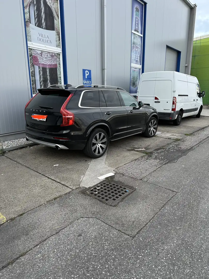 Volvo XC90 XC90 D5 AWD Momentum Momentum Schwarz - 2