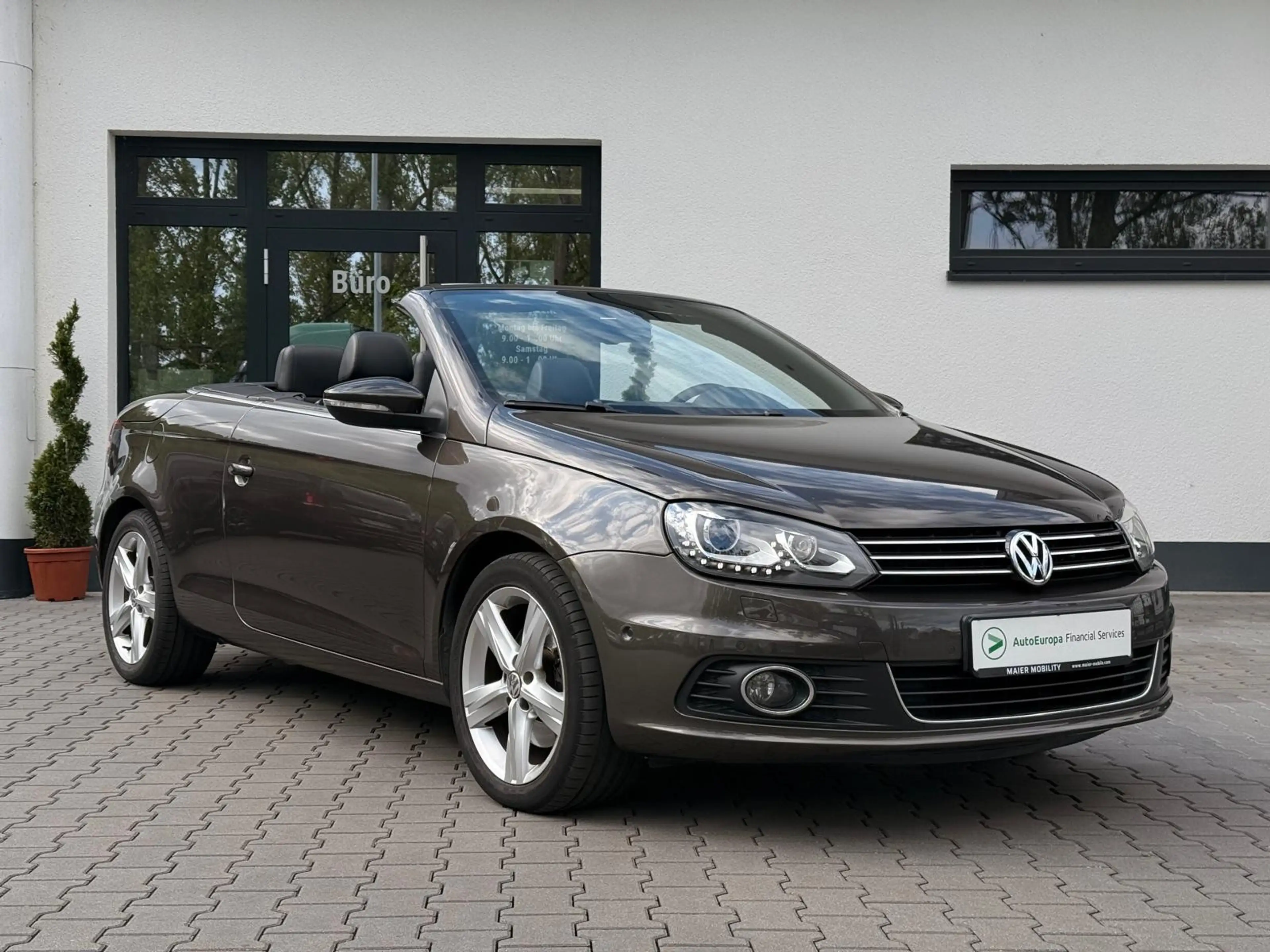 Volkswagen Eos Sport & Style 2.0 TDI PANO+LEDER+XENON+SHZ — photo 2