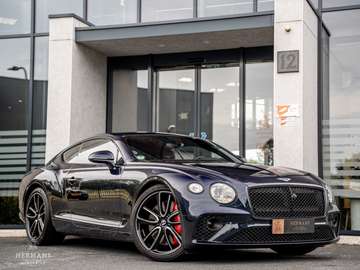 4.0 V8 / 1st owner / Massage / Adaptive / Perfect