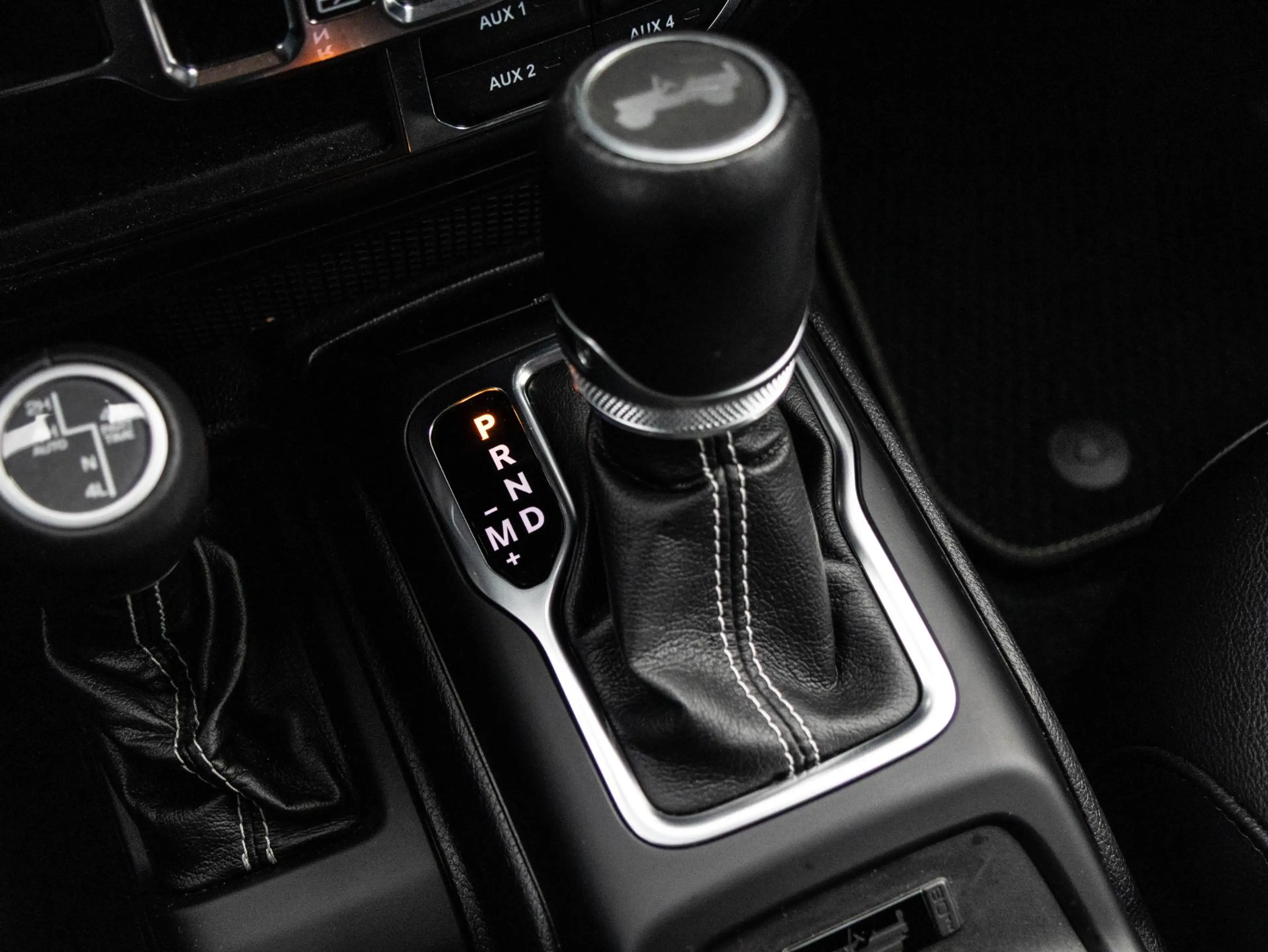 Jeep Wrangler Unlimited 4xe 380 Brute | To Tone | All season | A — photo 24