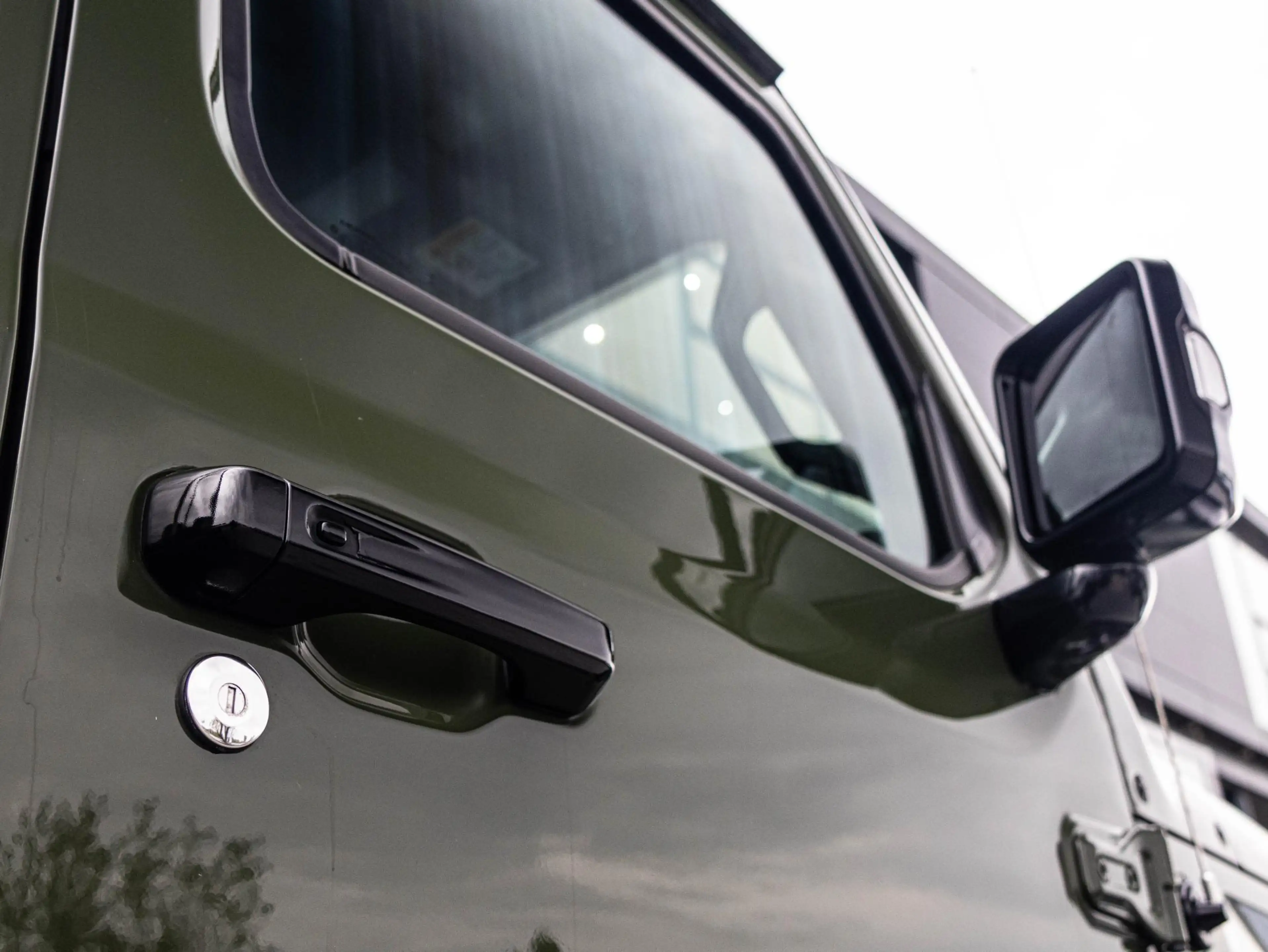 Jeep Wrangler Unlimited 4xe 380 Brute | To Tone | All season | A — photo 33