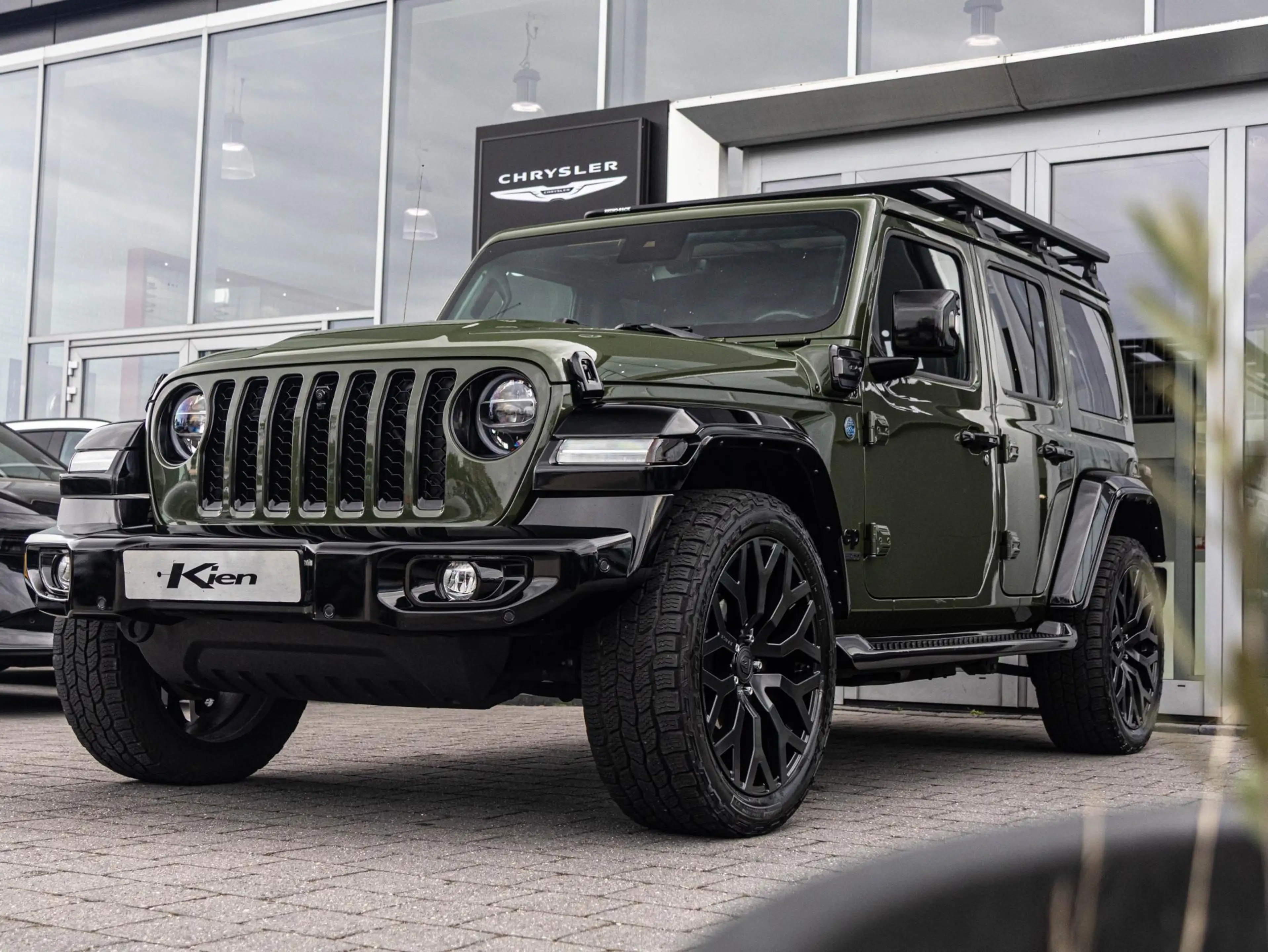 Jeep Wrangler Unlimited 4xe 380 Brute | To Tone | All season | A — photo 18