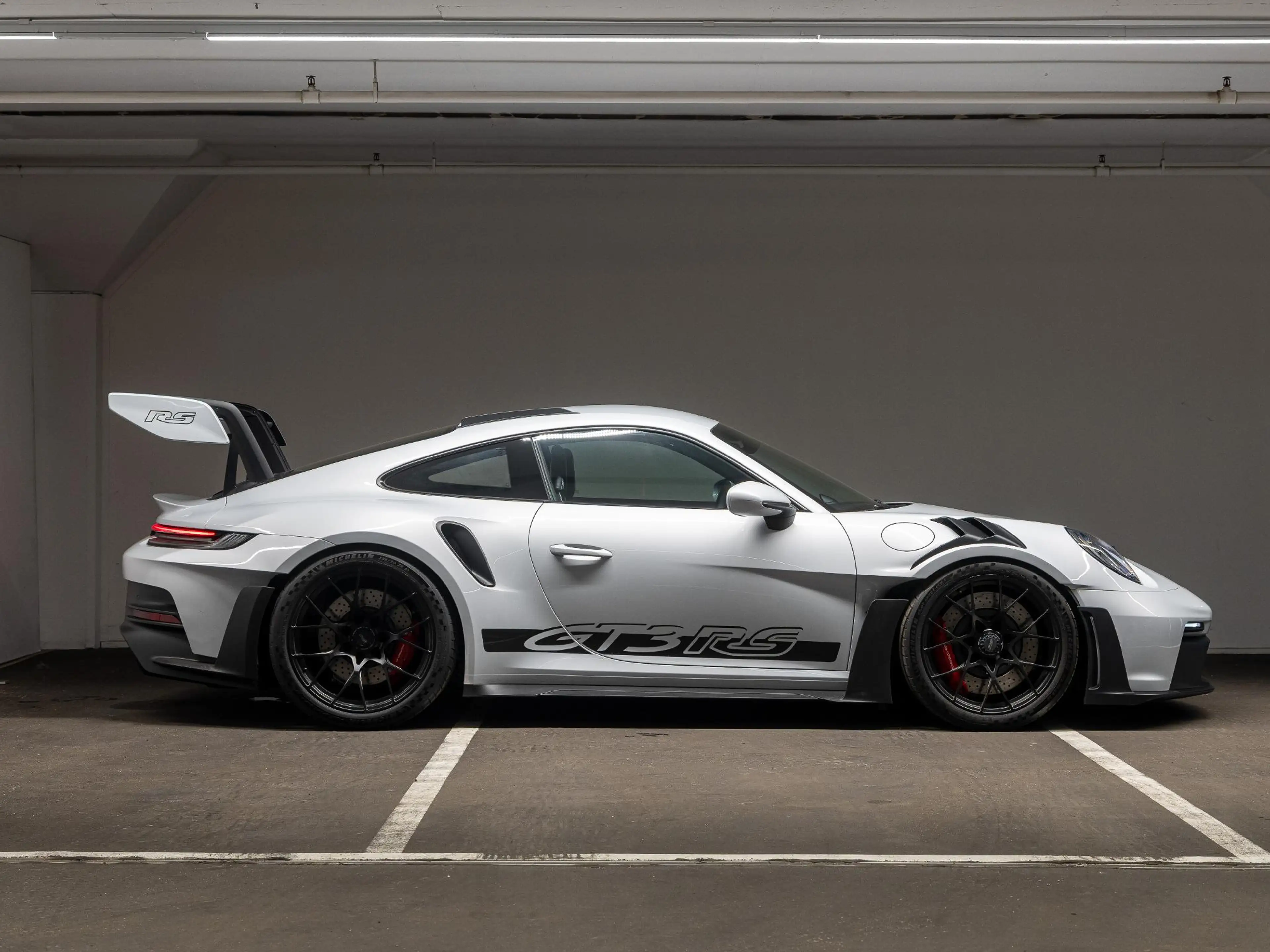 Porsche 992 4.0 GT3 RS — photo 6