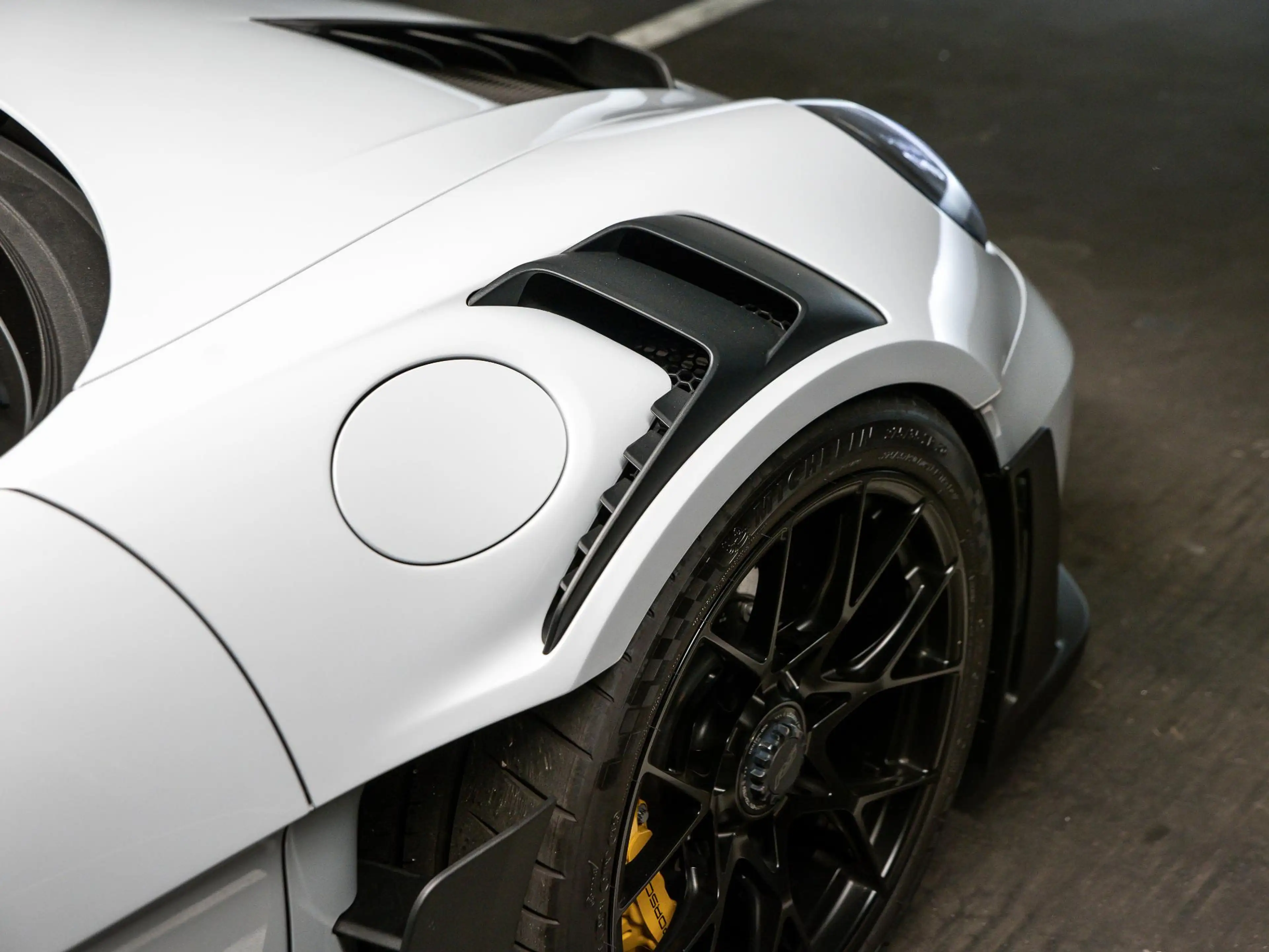 Porsche 992 4.0 GT3 RS — photo 9