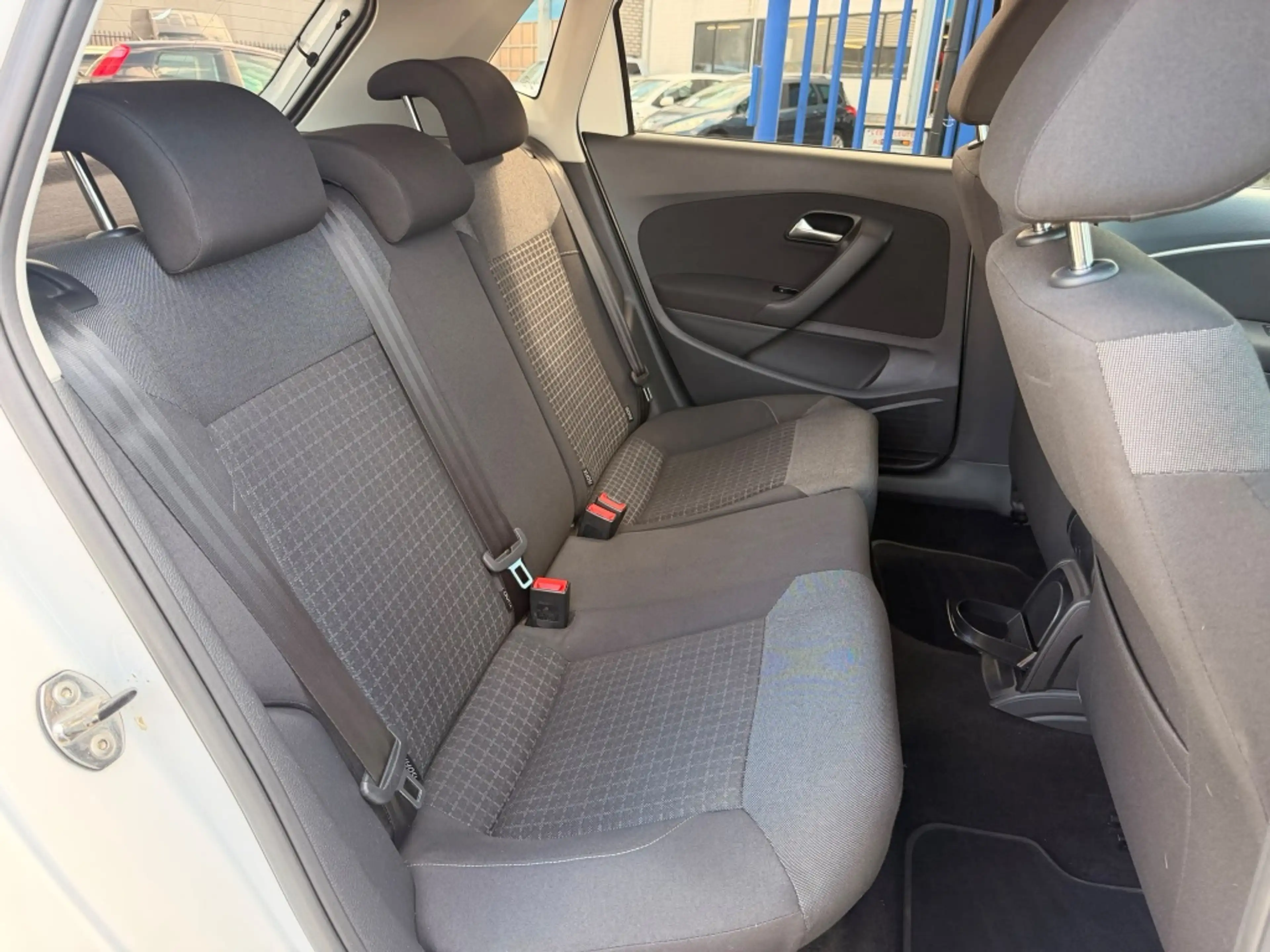 Volkswagen Polo 1.2 TSI Comfortline l Automaat l Airco l LM Velgen — photo 11