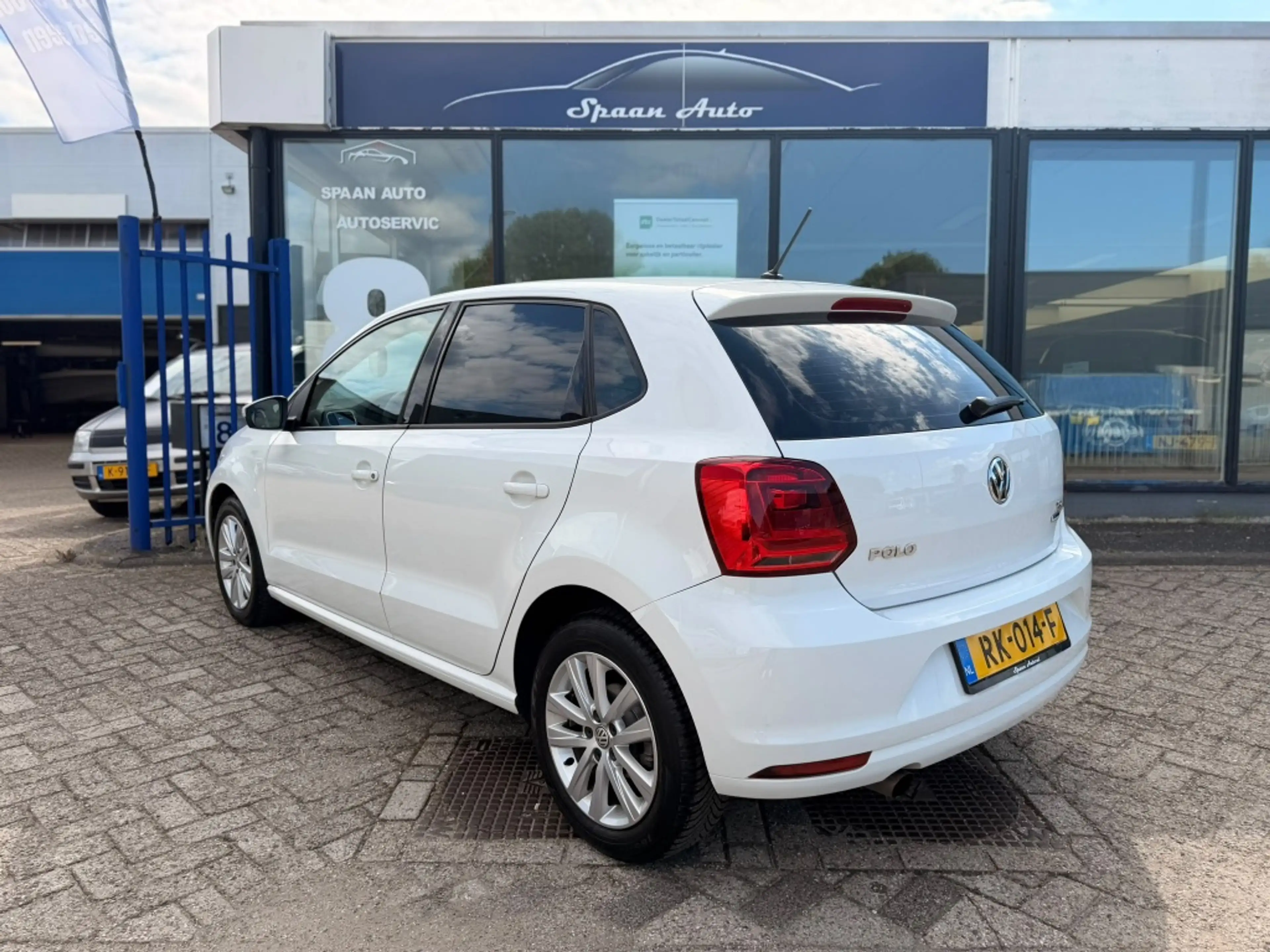 Volkswagen Polo 1.2 TSI Comfortline l Automaat l Airco l LM Velgen — photo 15