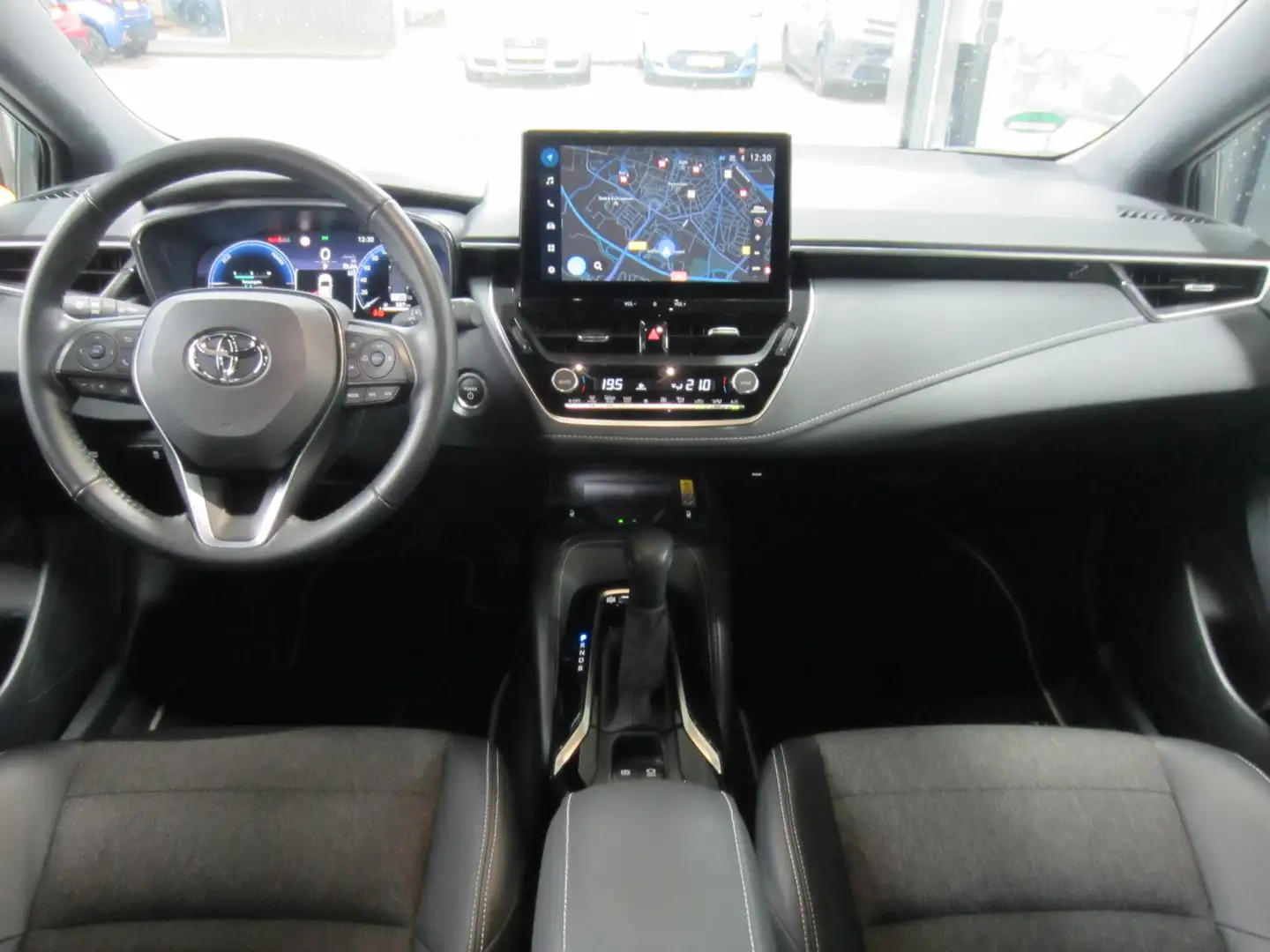 Toyota Corolla Touring Sports Hybrid 140 Dynamic Apple Carplay NL Grijs - 2