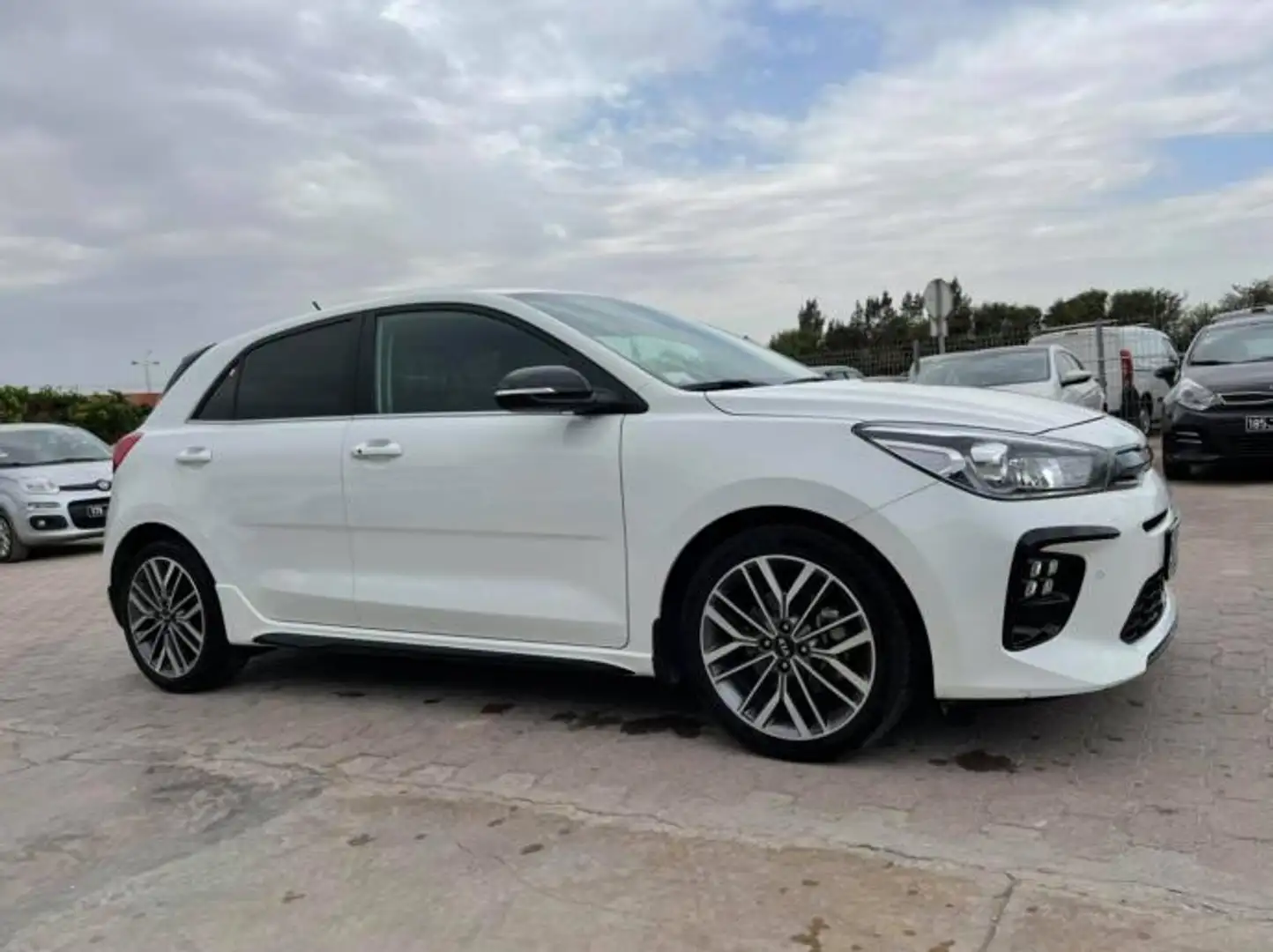 Kia Rio Rio 1.0 T-GDI 120 GT Line Weiß - 2