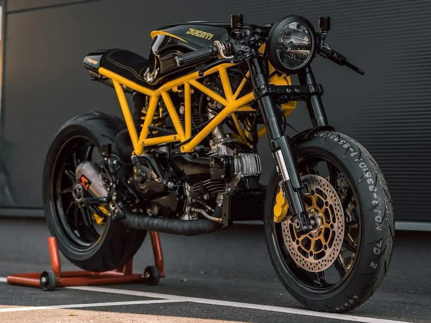 Ducati 750 SS Cafe Racer "Predator" Jaune - 2