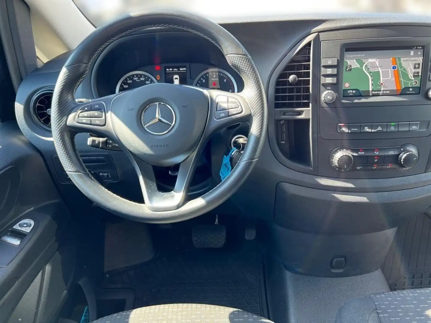 Mercedes-Benz Vito 2.0 119 CDI 4x4 PC-SL Tourer extralong Nero - 2
