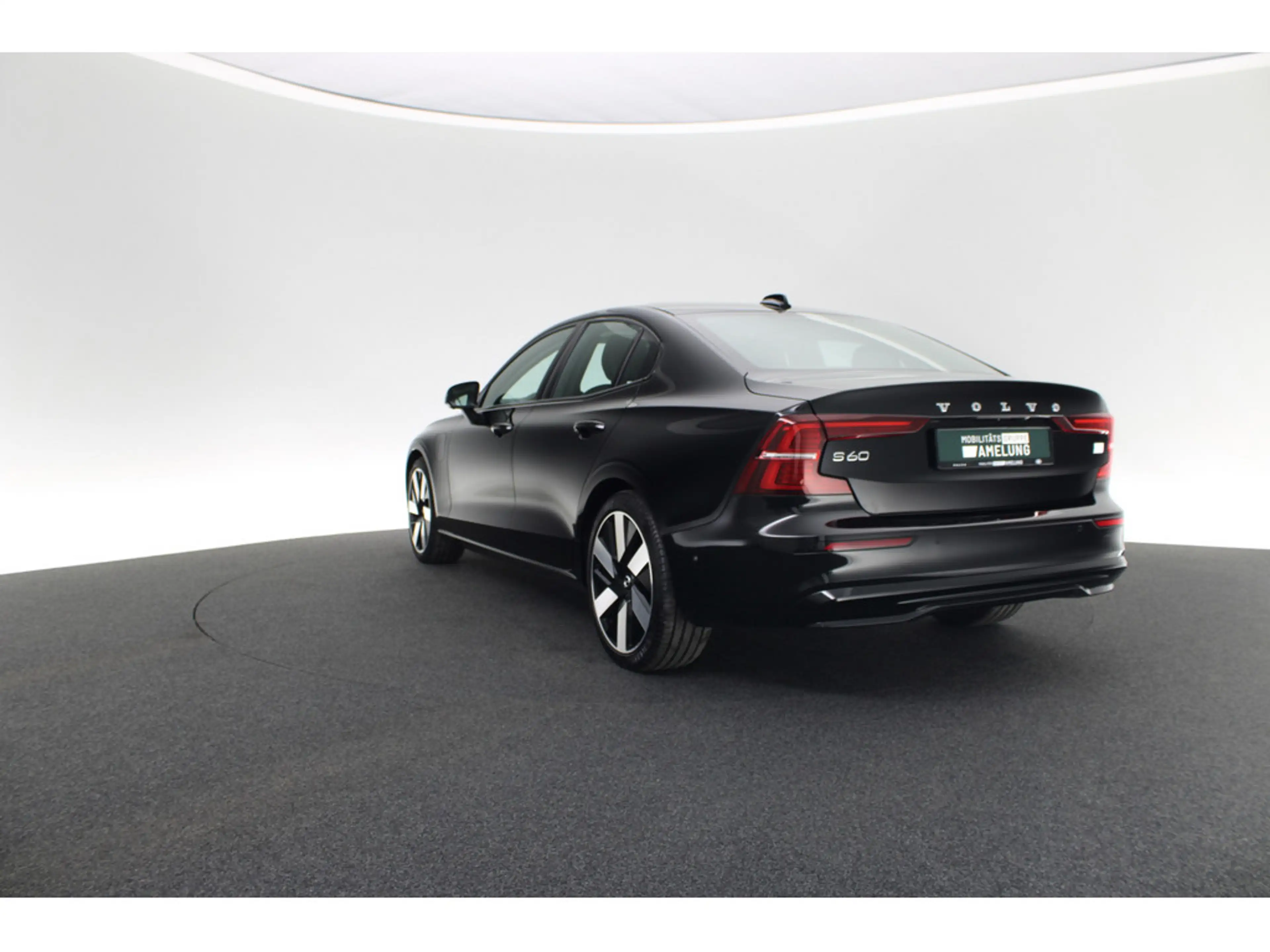 Volvo S60 T8 Ultimate Dark AWD aus1.Hand LED PANO — photo 3