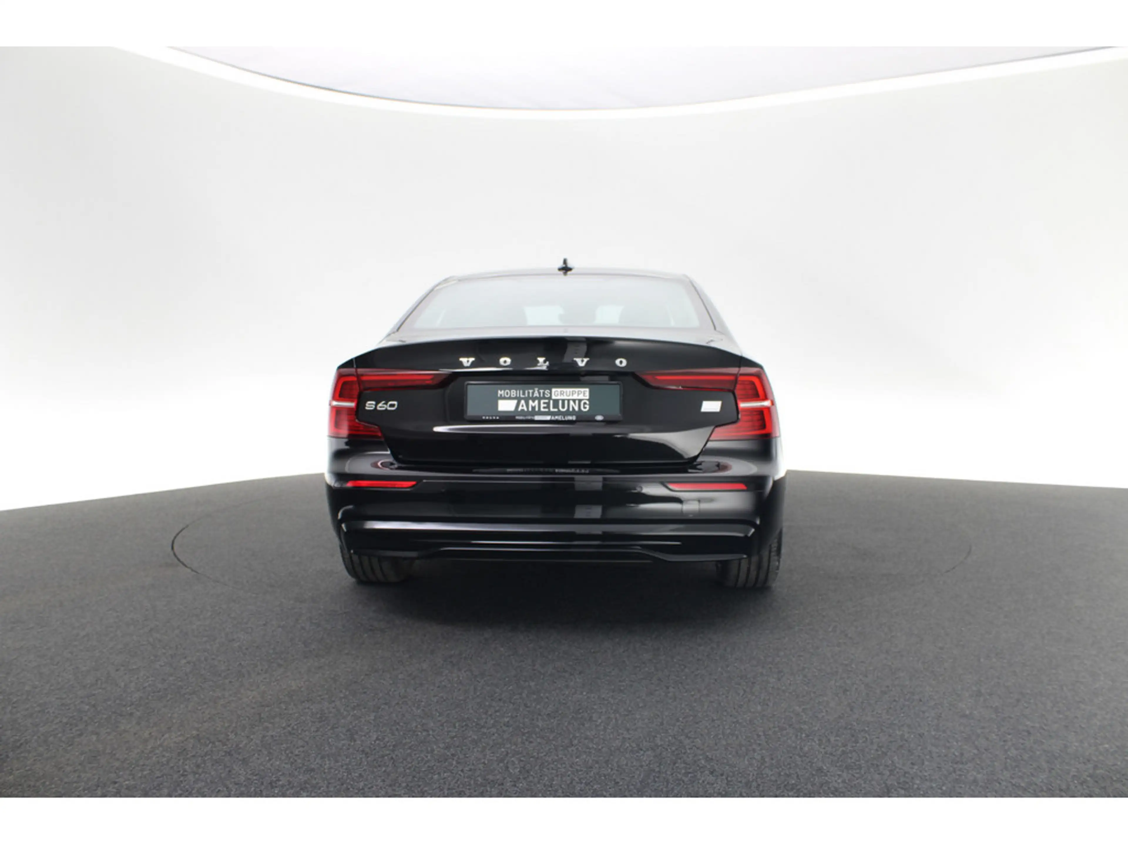 Volvo S60 T8 Ultimate Dark AWD aus1.Hand LED PANO — photo 6