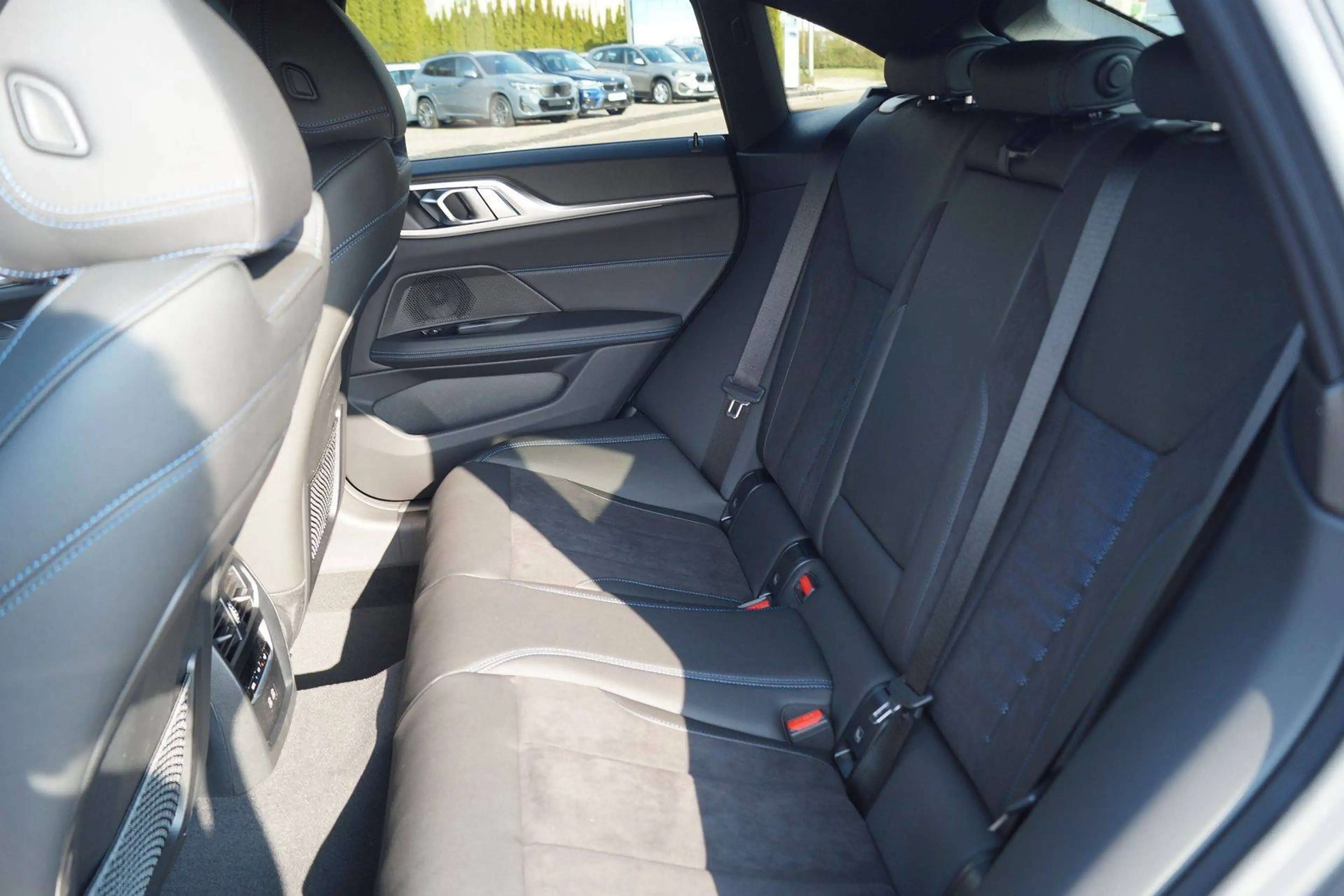 BMW 420 420 d M Sport — photo 4