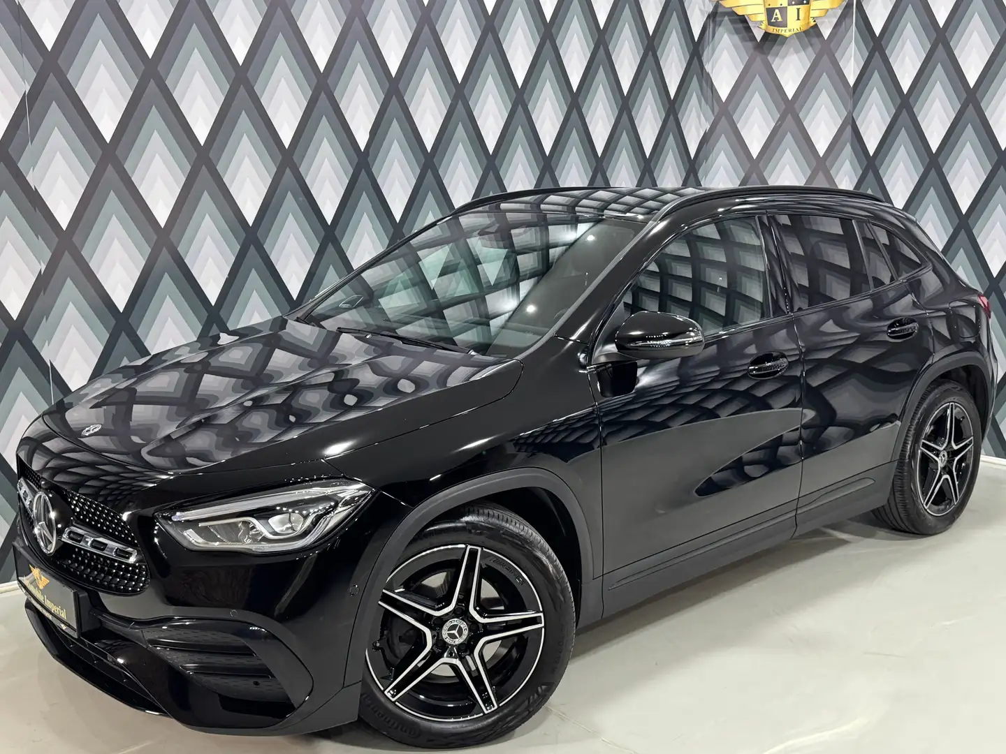 Mercedes-Benz GLA 200 Aut. // AMG LINE // BURMESTER // MEMORY-PAKET // Noir - 2