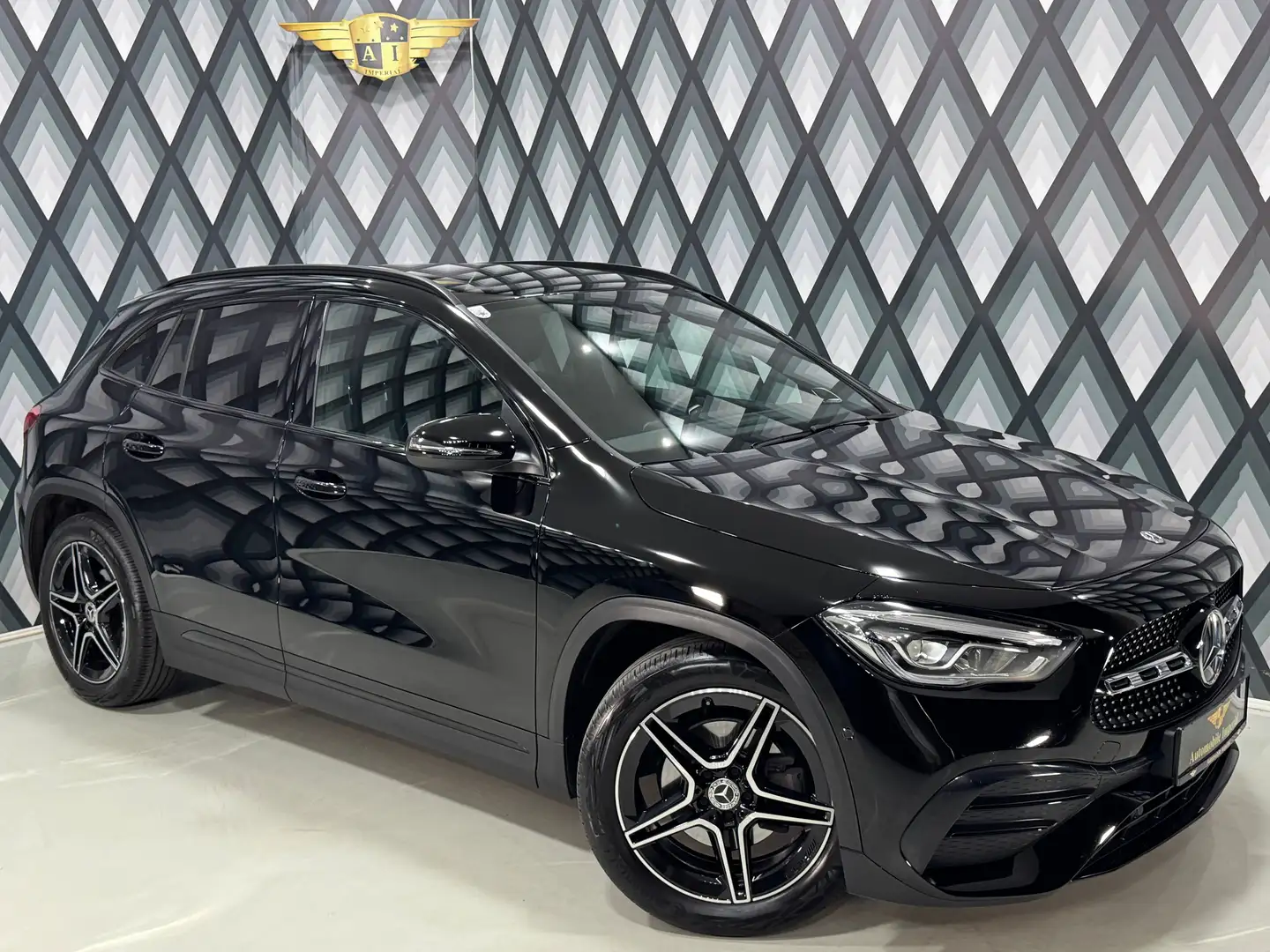 Mercedes-Benz GLA 200 Aut. // AMG LINE // BURMESTER // MEMORY-PAKET // Noir - 1