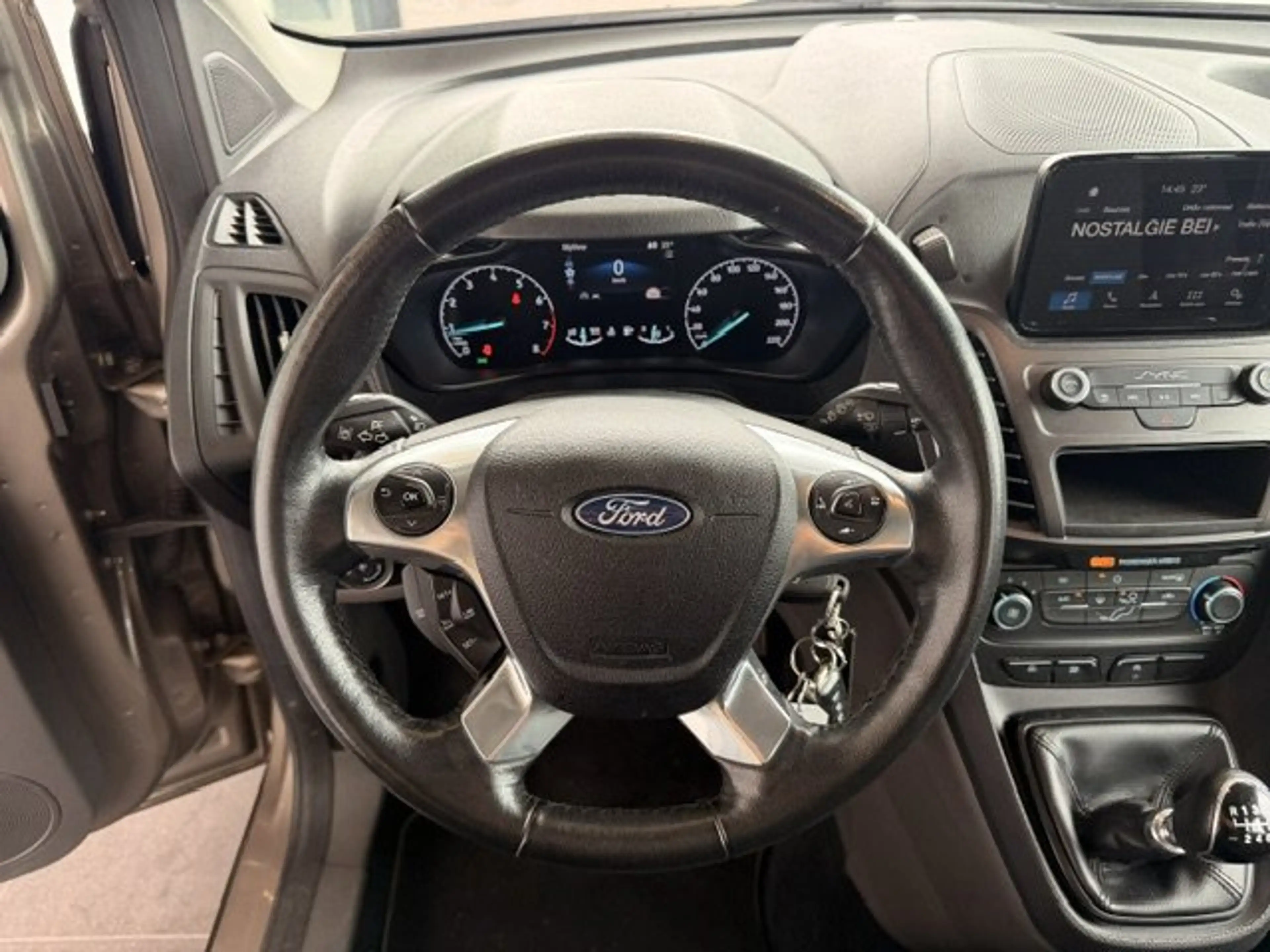 Ford Tourneo Connect TITANIUM BENZINE NAVIGATIE — photo 11