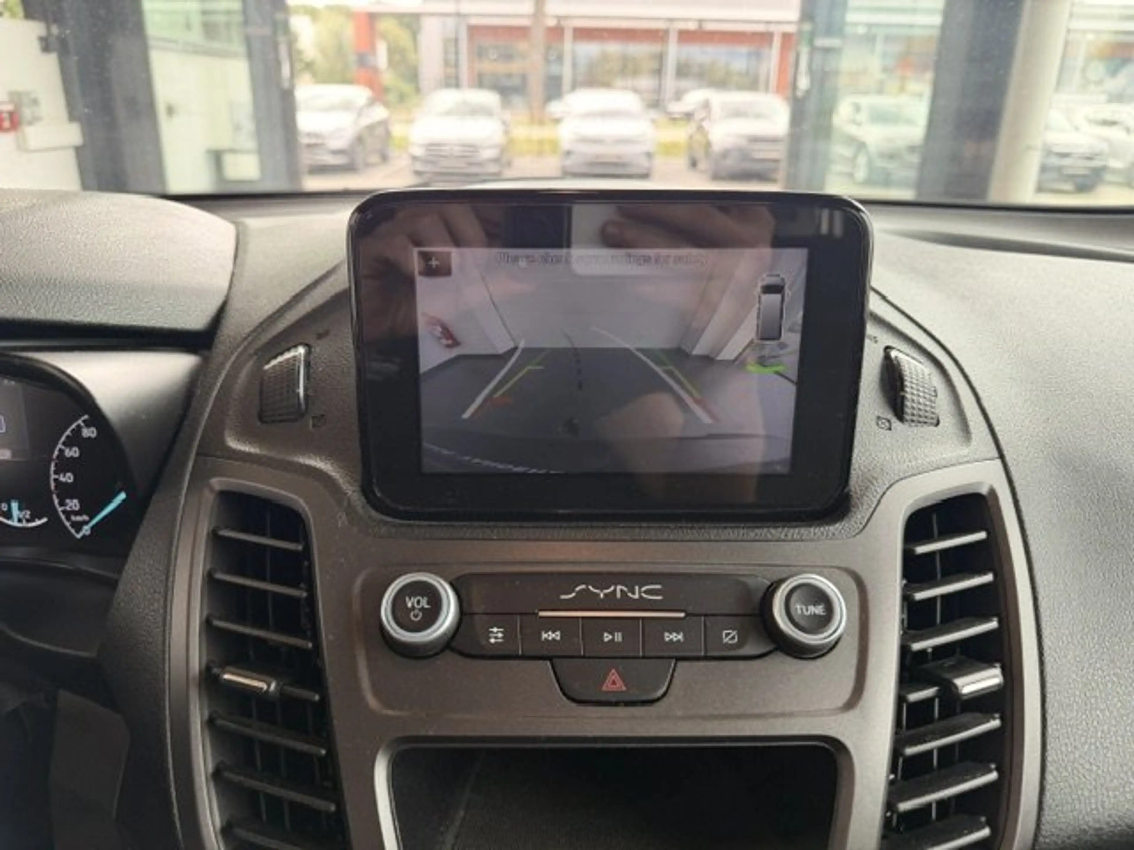 Ford Tourneo Connect TITANIUM BENZINE NAVIGATIE — photo 14