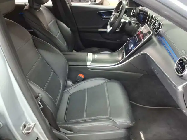 Mercedes-Benz C-Class view 8