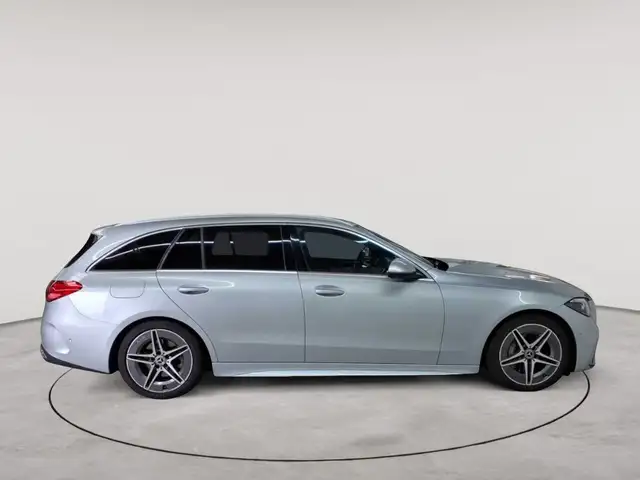 Mercedes-Benz C-Class view 3