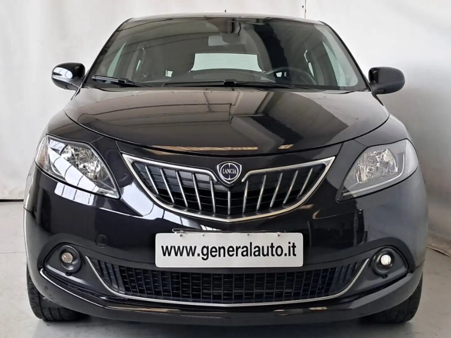 Lancia Ypsilon 1.0 FireFly 5p.S&S Hybrid Gold Plus PREZZO PROMO Noir - 1
