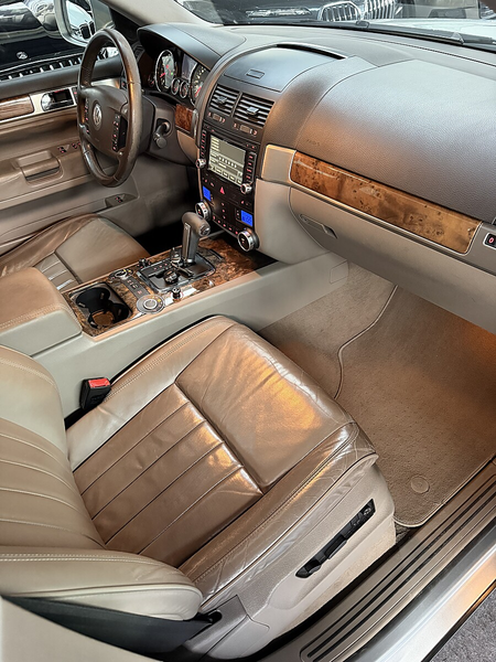 Volkswagen Touareg V6 FSI Tiptronic * 2 BESITZ * VOLLSTÄNDIGE SERV... — photo 12