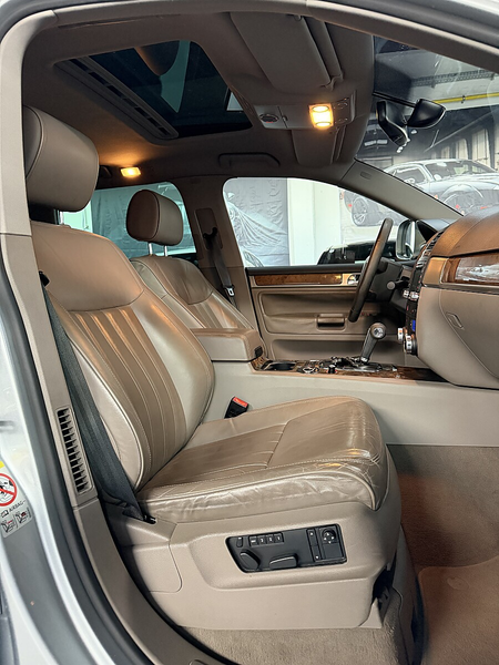 Volkswagen Touareg V6 FSI Tiptronic * 2 BESITZ * VOLLSTÄNDIGE SERV... — photo 13