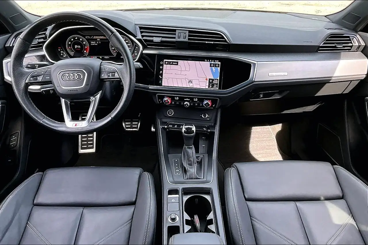Audi Q3 снимка Audi Q3