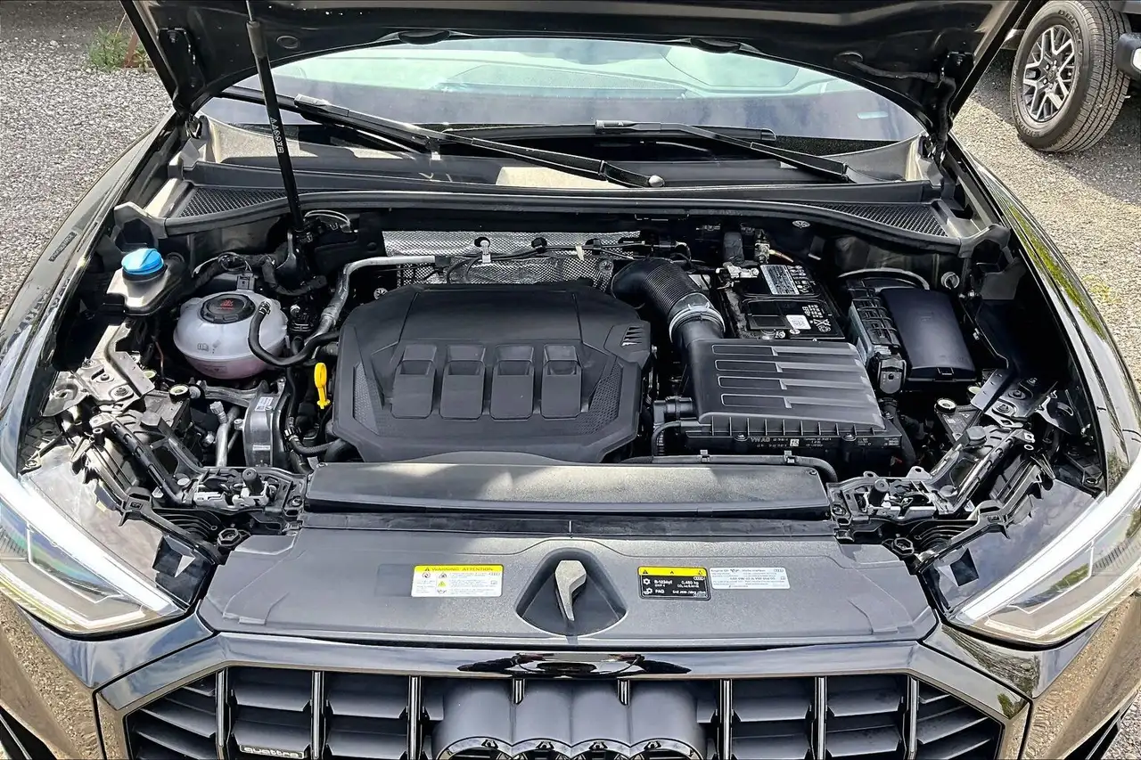 Audi Q3 снимка Audi Q3
