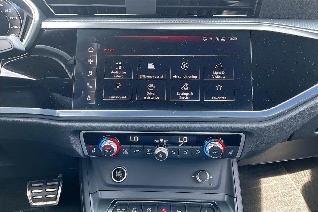Audi Q3 снимка Audi Q3