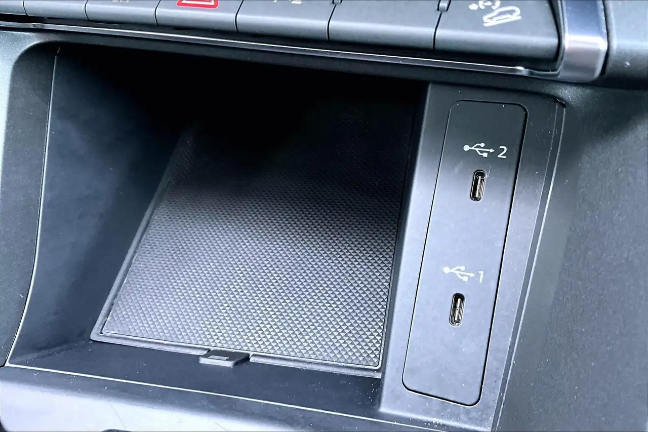 Audi Q3 снимка Audi Q3