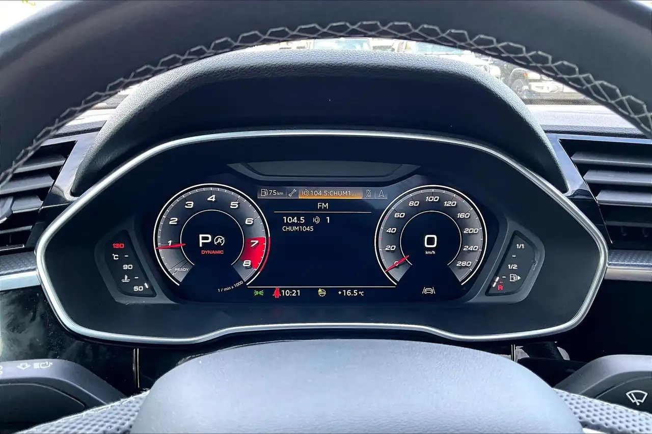Audi Q3 снимка Audi Q3