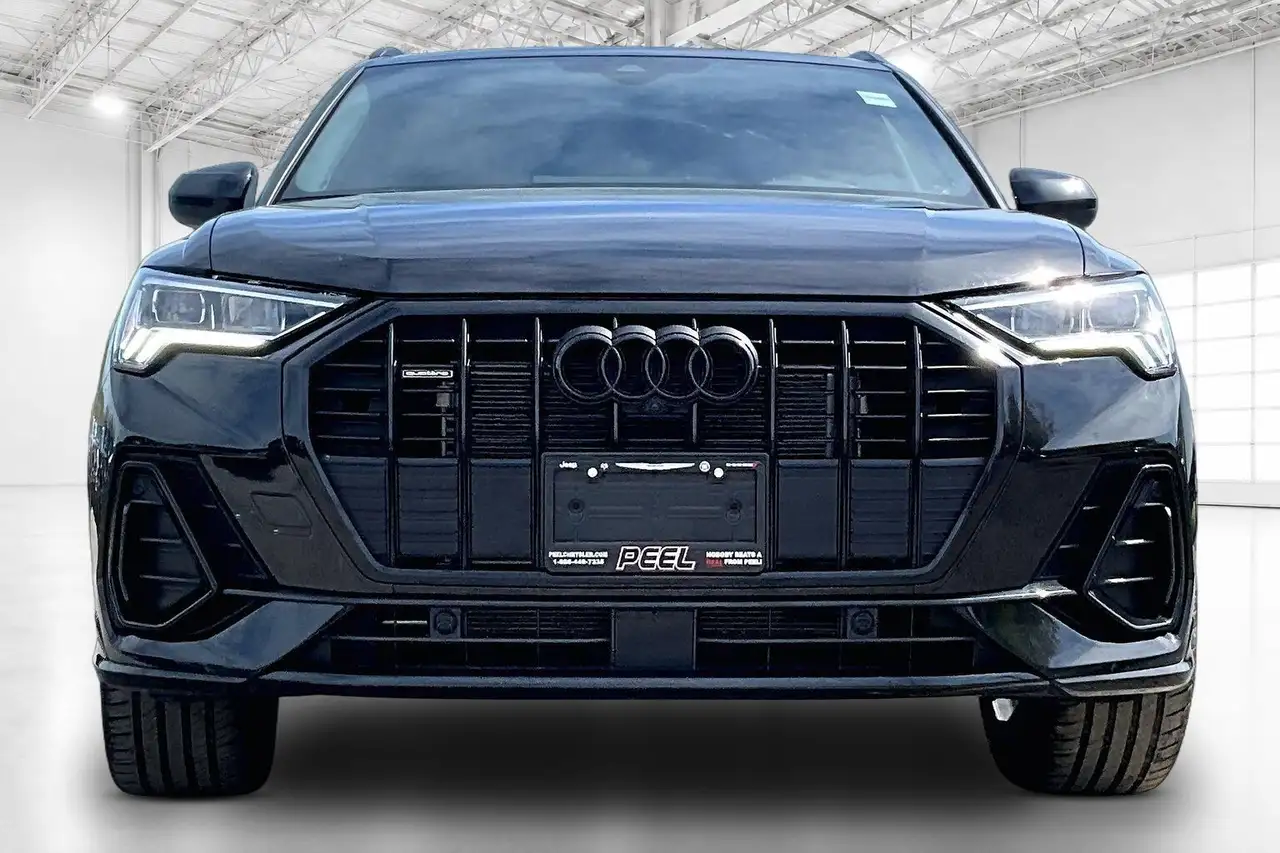 Audi Q3 снимка Audi Q3
