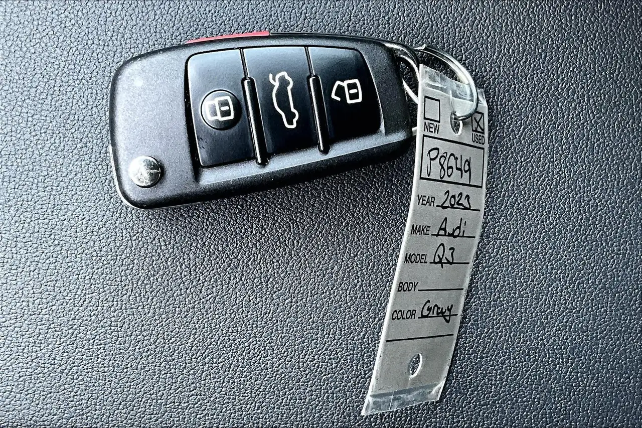 Audi Q3 снимка Audi Q3