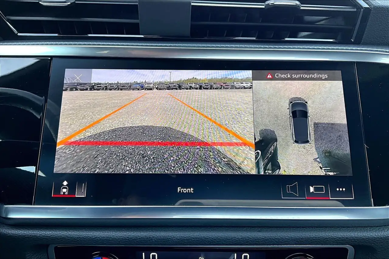 Audi Q3 снимка Audi Q3