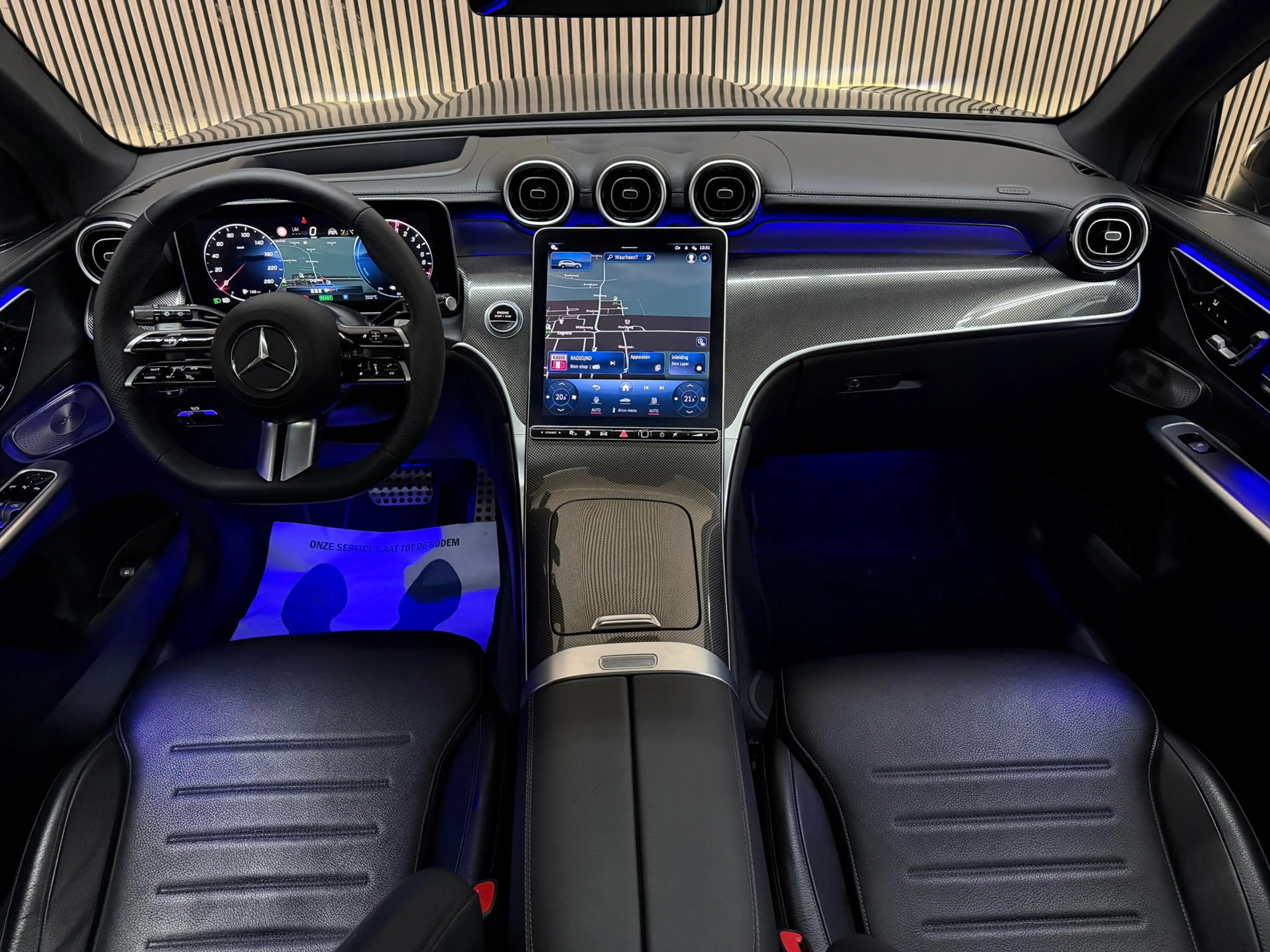 Mercedes-Benz GLC 400 400e 4MATIC AMG Line 2023 FULL OPTION — photo 15