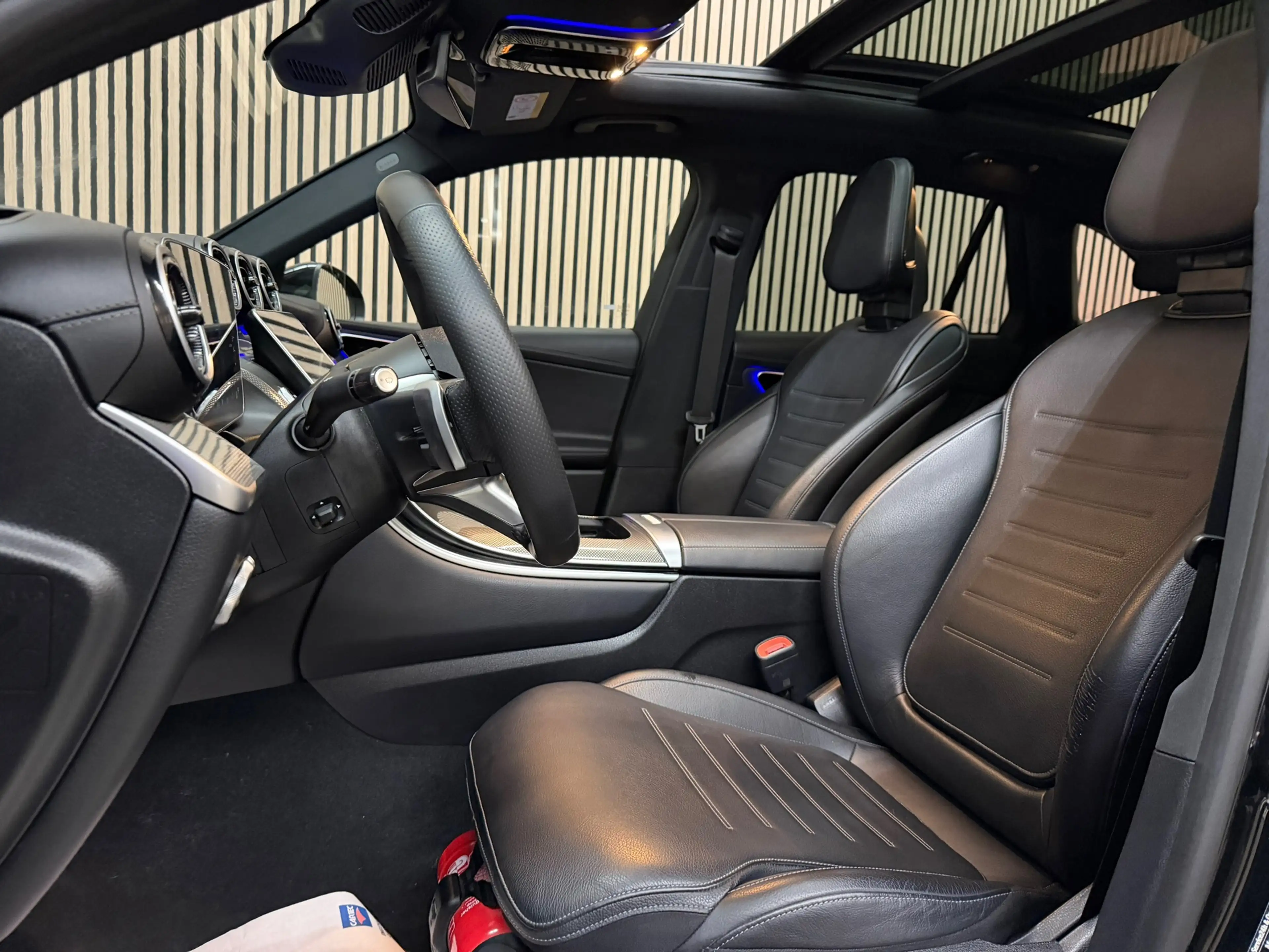 Mercedes-Benz GLC 400 400e 4MATIC AMG Line 2023 FULL OPTION — photo 12