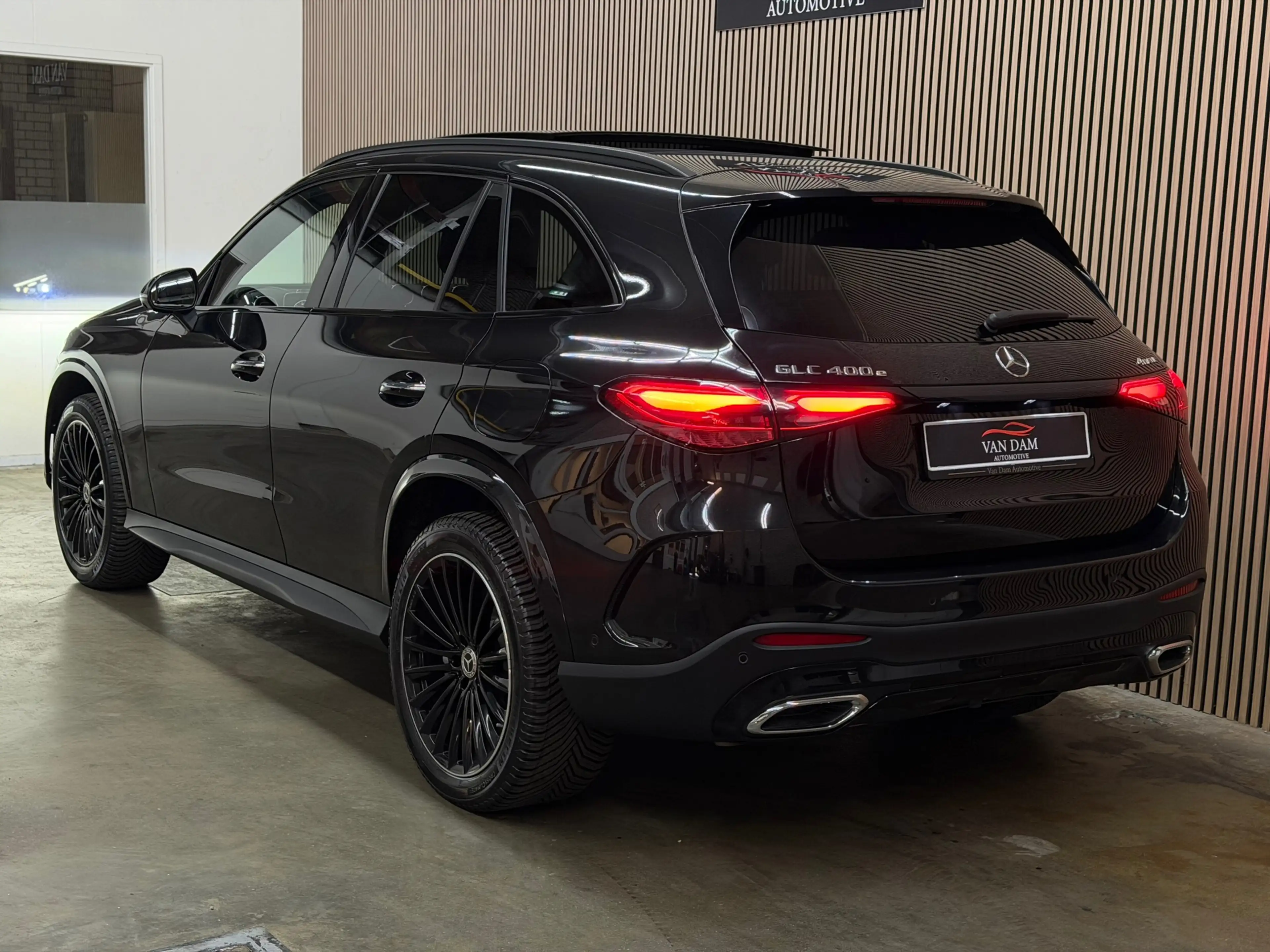 Mercedes-Benz GLC 400 400e 4MATIC AMG Line 2023 FULL OPTION — photo 6