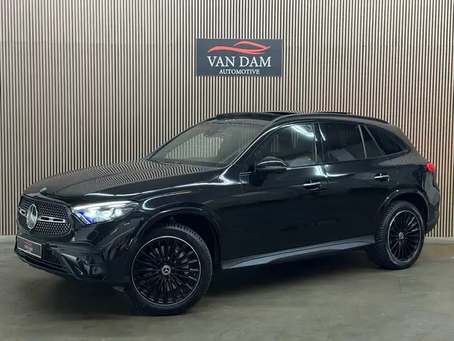 Mercedes-Benz GLC 400 400e 4MATIC AMG Line 2023 FULL OPTION