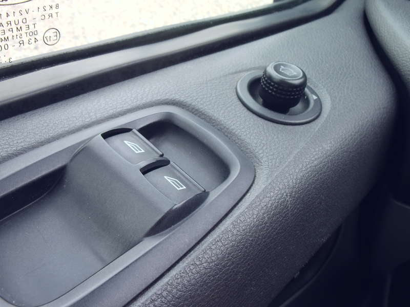 Ford Transit Custom 270 2.2 TDCI L1H1 Trend - Airco - Navigatie - 6 Ba — photo 26
