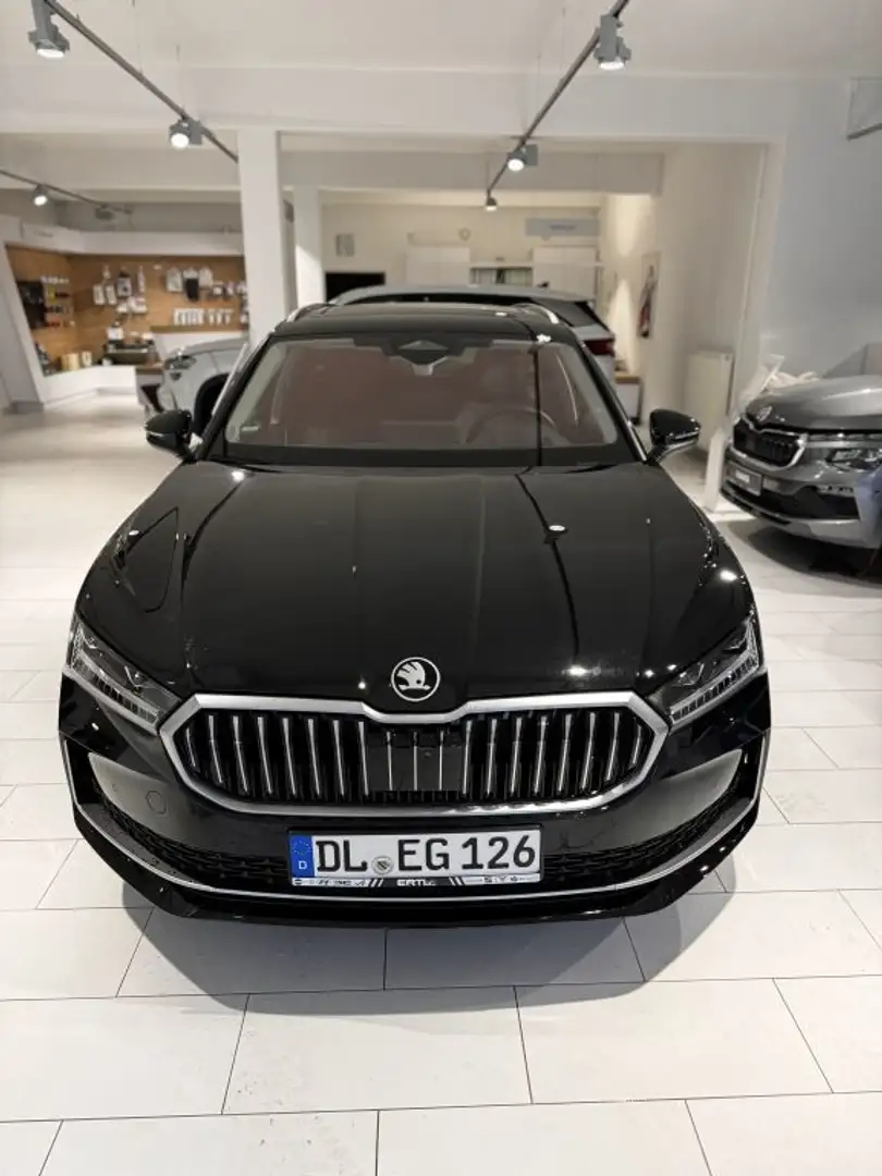 Skoda Superb Combi L&K 2.0 TDI 110kW Чёрный - 2