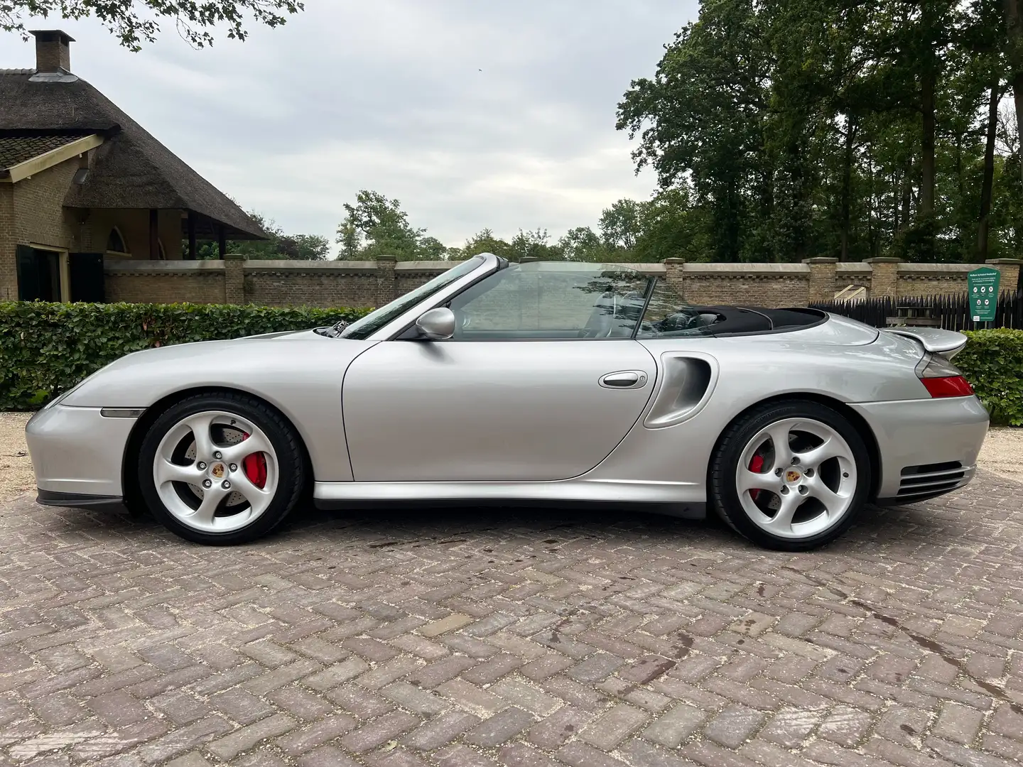 Porsche 911 3.6 Turbo Cabrio | 996 | Manual | origineel NL | Argent - 2