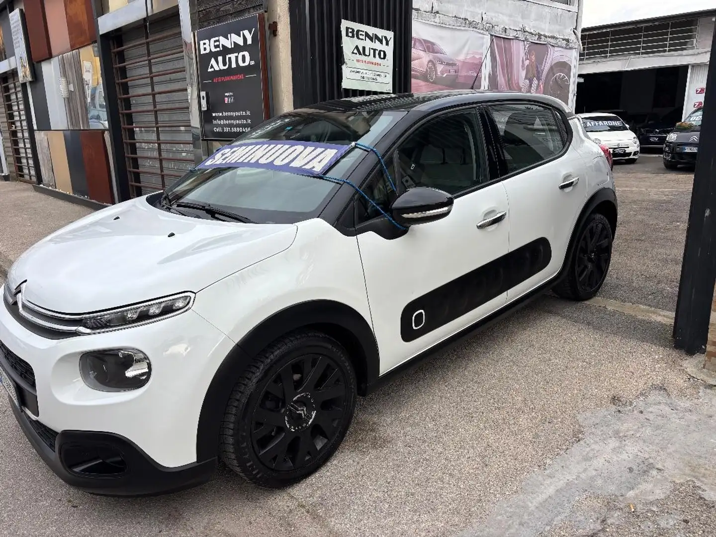 Citroen C3 PureTech 82 Shine Bianco - 2
