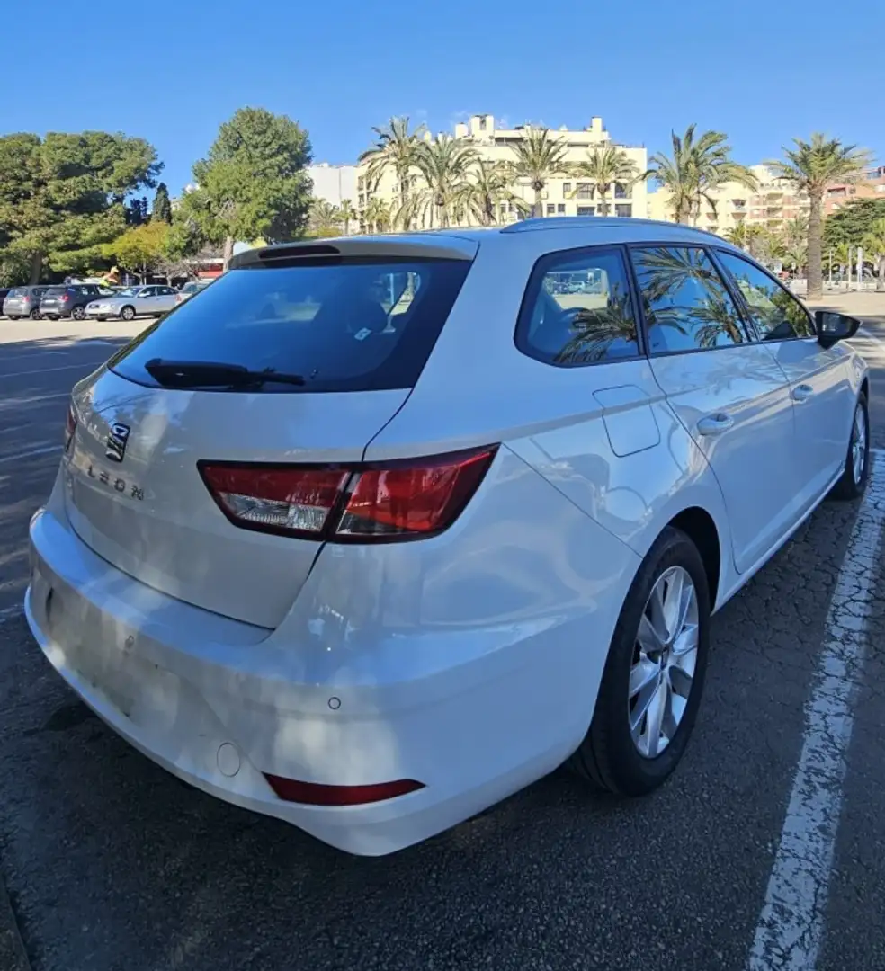 SEAT Leon ST 1.6TDI CR S&S Style 115 Blanc - 1